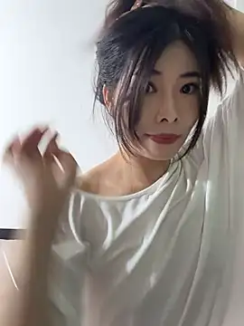 Snapshot of Xiaoyunduo1 chatting on 07/03/26, 03:13 Xiaoyunduo1 online show from 07/03/26, 03:13