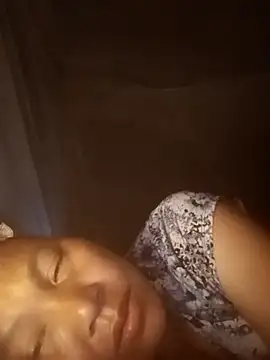 Snapshot of jikey-bibi chatting on 04/14/26, 03:40 jikey-bibi online show from 04/14/26, 03:40