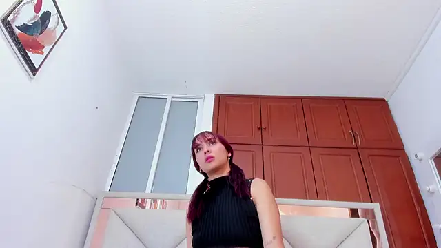 Snapshot of lili_blaze chatting on 04/15/26, 12:23 lili blaze online show from 04/15/26, 12:23