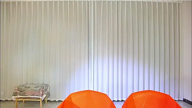 Snapshot of wumei-001 chatting on 04/10/26, 02:06 wumei-001 online show from 04/10/26, 02:06