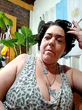 Snapshot of relaxnamaste chatting on 06/25/26, 03:06 relaxnamaste online show from 06/25/26, 03:06