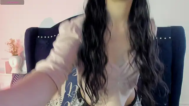 Snapshot of Honney_Bunny18 chatting on 04/03/26, 02:37 Honney Bunny18 online show from 04/03/26, 02:37