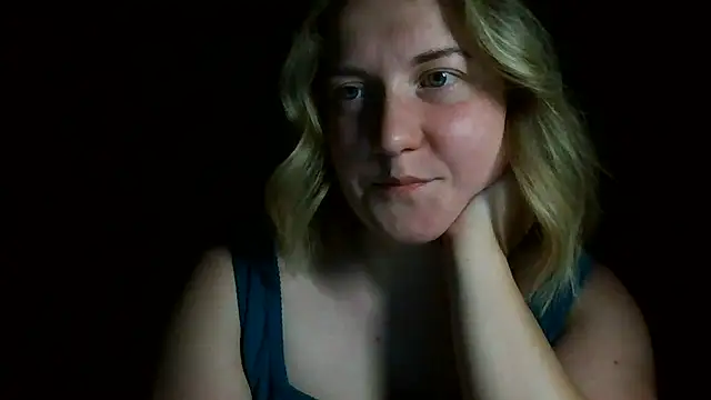 TinaKittyX online show from 05/16/26, 08:07
