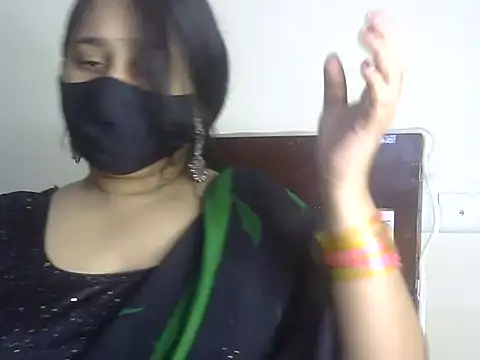 Snapshot of Bitchin_Riya chatting on 04/15/26, 07:37 Bitchin Riya online show from 04/15/26, 07:37