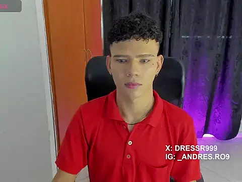 Snapshot of sebascuterouss chatting on 04/14/26, 11:38 sebascuterouss online show from 04/14/26, 11:38