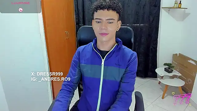 Snapshot of sebascuterouss chatting on 07/04/26, 12:00 sebascuterouss online show from 07/04/26, 12:00