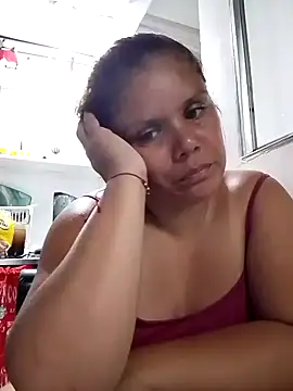 Snapshot of Zafiro_MD chatting on 04/06/26, 11:27 Zafiro MD online show from 04/06/26, 11:27