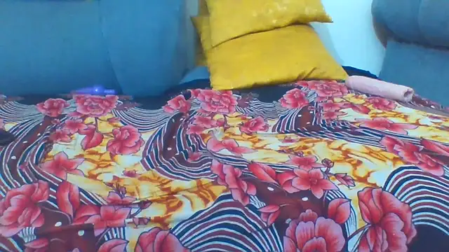 Snapshot of kylieqk chatting on 04/11/26, 07:45 kylieqk online show from 04/11/26, 07:45