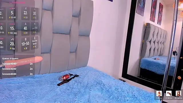 Snapshot of BLACKANDWHITE_03 chatting on 04/10/26, 09:14 BLACKANDWHITE 03 online show from 04/10/26, 09:14