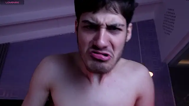 Enzo Crown online show from 04/15/26, 07:58