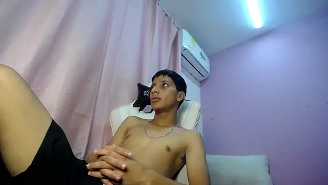 Yei lee  online show from 04/08/26, 08:42