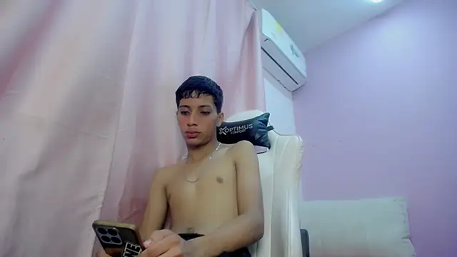 Yei lee  online show from 04/09/26, 08:36