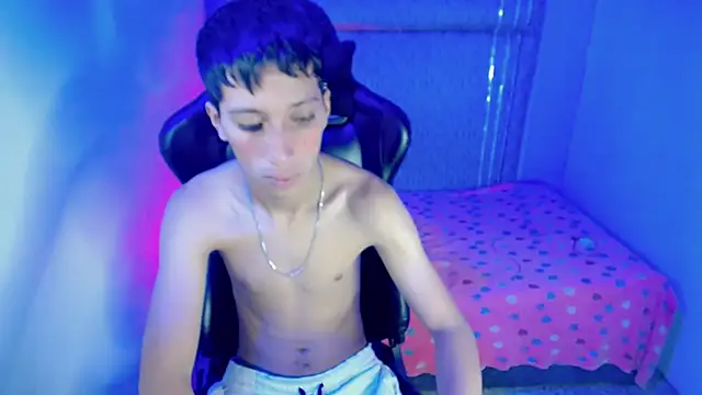 Yei lee  online show from 04/13/26, 03:34