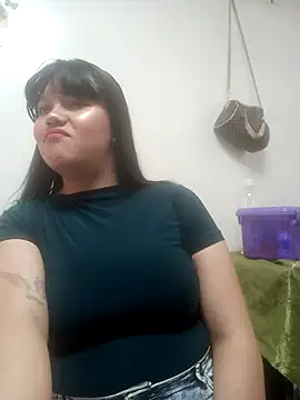 ScarletVibe online show from 04/16/26, 02:18