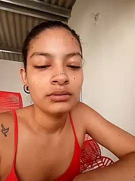 Snapshot of Lyra_Siren chatting on 04/05/26, 05:21 Lyra Siren online show from 04/05/26, 05:21