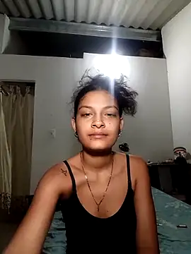 Snapshot of Lyra_Siren chatting on 04/09/26, 02:00 Lyra Siren online show from 04/09/26, 02:00