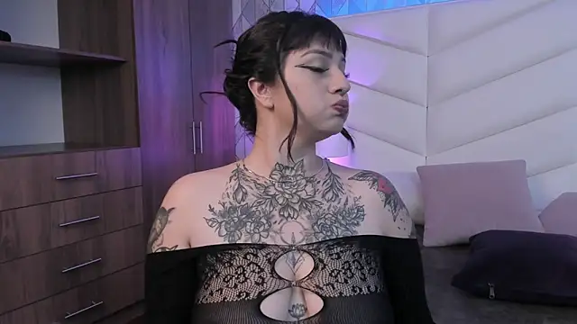 Snapshot of iam__mystic chatting on 04/08/26, 03:06 iam mystic online show from 04/08/26, 03:06