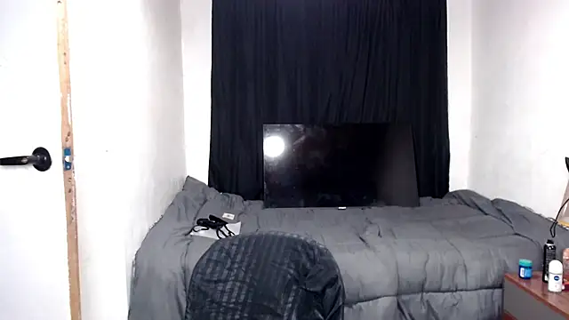 hikarilust23xx online show from 04/08/26, 04:07