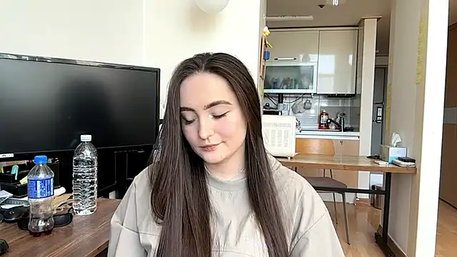 Snapshot of Marry_Stritteded chatting on 04/07/26, 02:12 Marry Stritteded online show from 04/07/26, 02:12