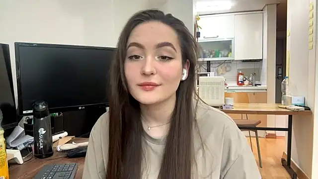 Snapshot of Marry_Stritteded chatting on 04/10/26, 02:06 Marry Stritteded online show from 04/10/26, 02:06