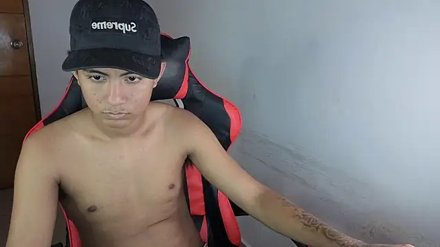 darknigthx online show from 04/16/26, 11:51