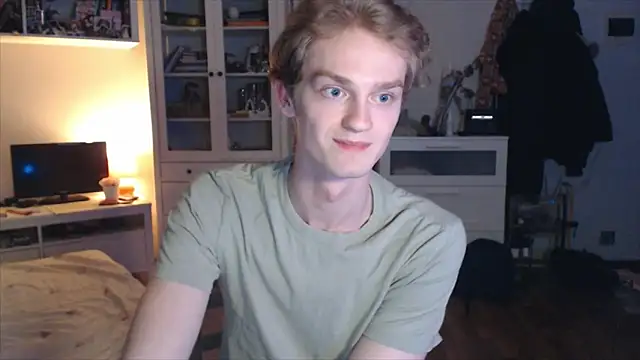 Snapshot of Daniel_Yumm chatting on 04/05/26, 11:57 Daniel Yumm online show from 04/05/26, 11:57