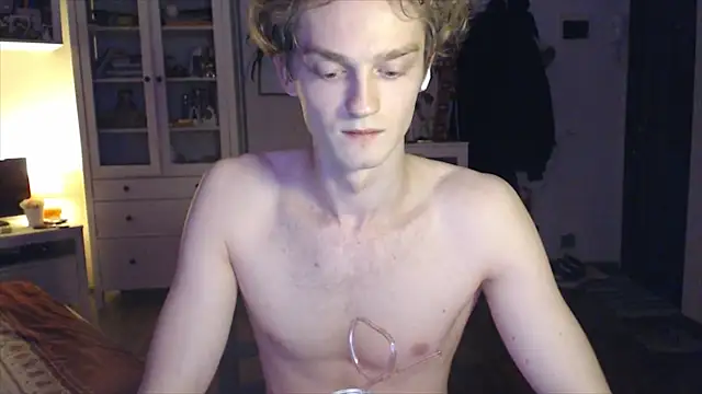 Snapshot of Daniel_Yumm chatting on 04/06/26, 05:47 Daniel Yumm online show from 04/06/26, 05:47