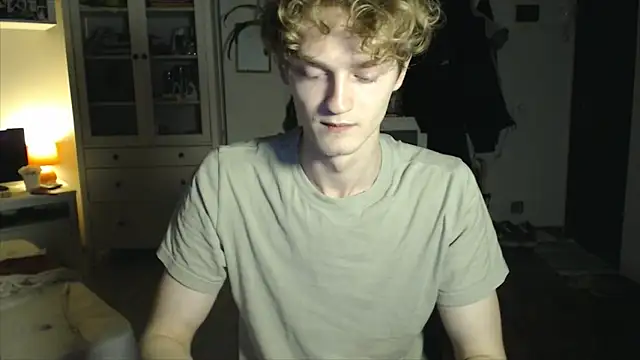 Snapshot of Daniel_Yumm chatting on 04/07/26, 08:09 Daniel Yumm online show from 04/07/26, 08:09