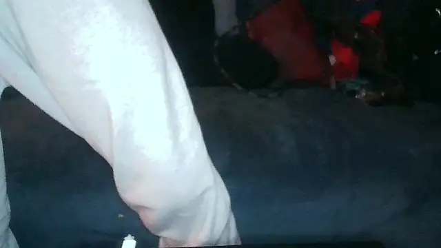 JRNBLU44 online show from 04/11/26, 09:19