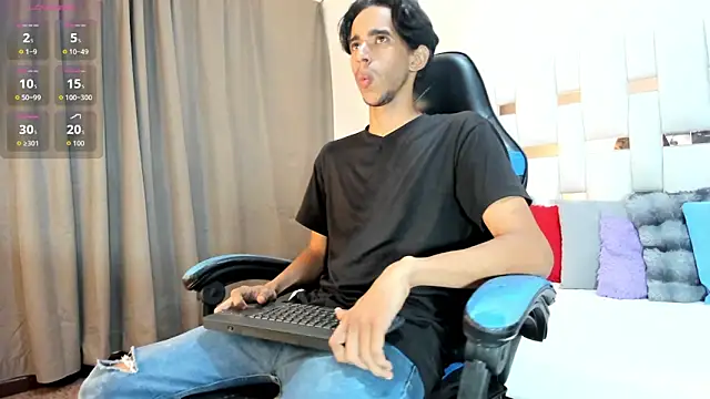 Alessandro Abruzzo online show from 04/06/26, 03:04