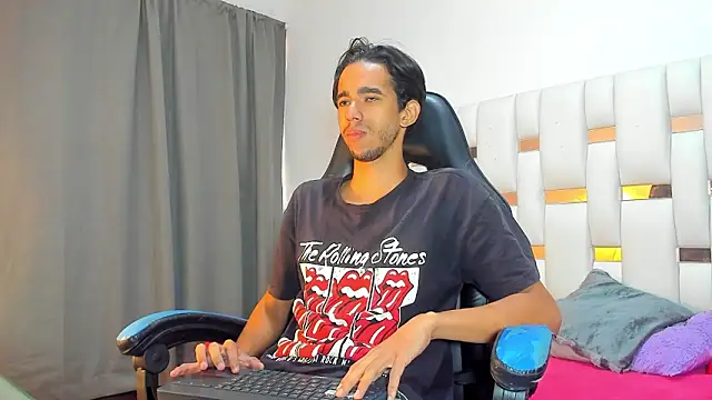 Alessandro Abruzzo online show from 04/10/26, 01:05