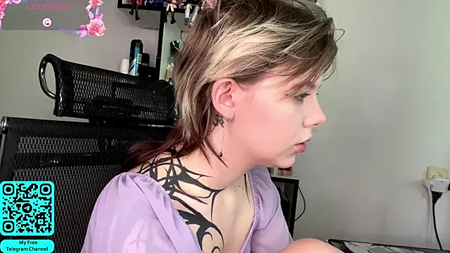 MadalynNosel online show from 05/31/26, 07:15