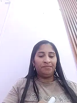 SofiaMendez1  online show from 04/15/26, 08:31