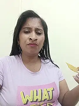 SofiaMendez1  online show from 06/04/26, 04:35