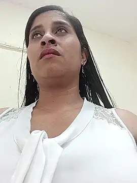 SofiaMendez1  online show from 06/20/26, 06:00