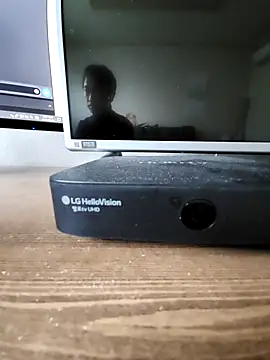 Snapshot of ho2jjahk chatting on 04/06/26, 04:32 ho2jjahk online show from 04/06/26, 04:32