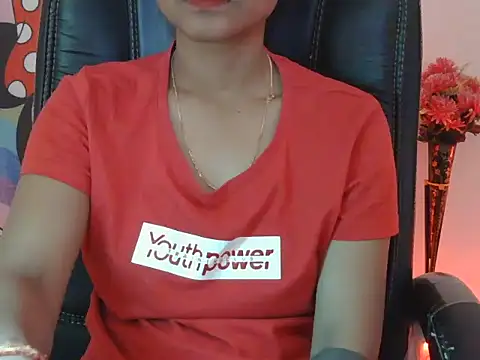 pari darling online show from 04/16/26, 02:23