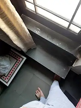 yourruru online show from 04/28/26, 07:57