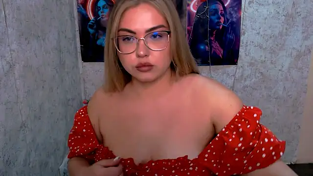 Snapshot of AminaSoul_ chatting on 04/13/26, 06:41 AminaSoul online show from 04/13/26, 06:41