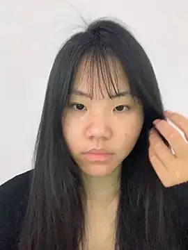 Lina 577 online show from 04/15/26, 06:42