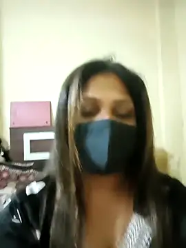 SluttySonam online show from 04/05/26, 09:23