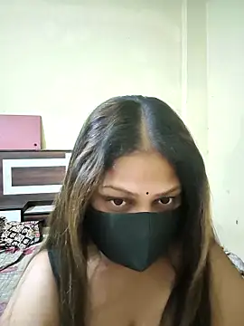 SluttySonam online show from 04/10/26, 07:02