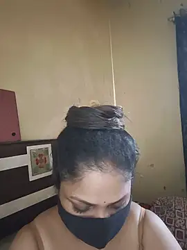 SluttySonam online show from 06/06/26, 05:23