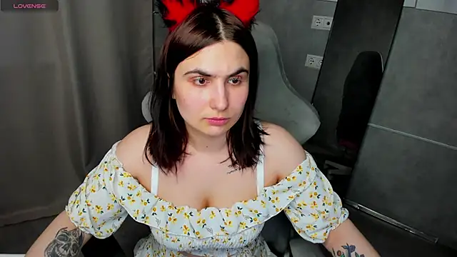 Alisa Froks online show from 04/06/26, 09:21