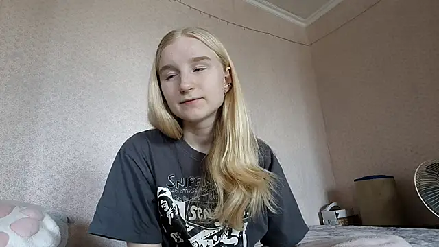 Snapshot of ForwentSeat chatting on 04/11/26, 07:13 ForwentSeat online show from 04/11/26, 07:13