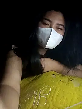 Snapshot of Alicee_001 chatting on 04/08/26, 04:18 Alicee 001 online show from 04/08/26, 04:18