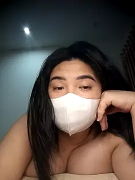 Snapshot of Alicee_001 chatting on 04/15/26, 05:09 Alicee 001 online show from 04/15/26, 05:09