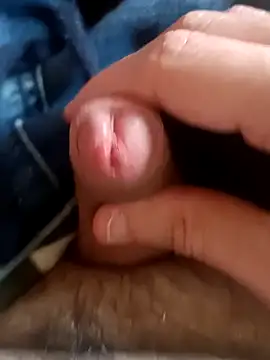 Snapshot of olivaissul chatting on 04/08/26, 01:22 olivaissul online show from 04/08/26, 01:22