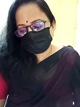 monisha cam online show from 04/10/26, 11:31