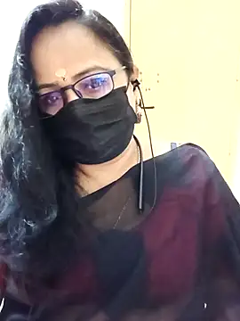 monisha cam online show from 04/15/26, 06:04